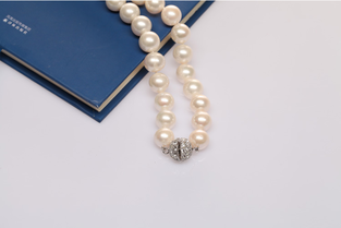 揭秘珍珠母貝與天然珍珠 從工藝品到珠寶級(jí)的市場(chǎng)探析