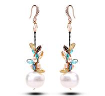 OL氣質(zhì)耳墜 職場(chǎng)女性的優(yōu)雅魅力與珠寶首飾批發(fā)市場(chǎng)洞察